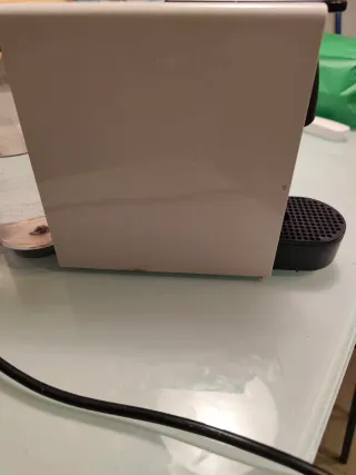 Cafetera Nespresso Blanca