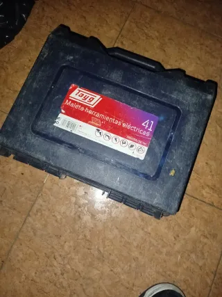 Caja de herramientas azul