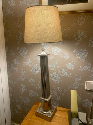 2 Lámparas de Mesa Elegantes