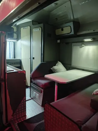 Mercedes-Benz MB100 1988