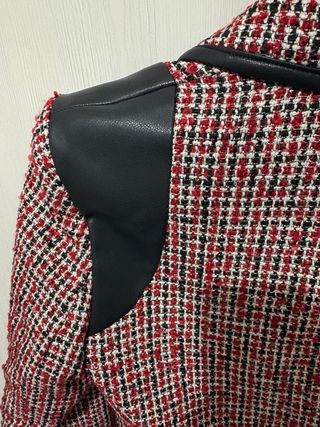 Blazer Bimani cuadros rojo y negro