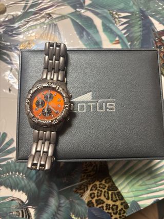 Reloj Lotus Cronógrafo Naranja y Plata