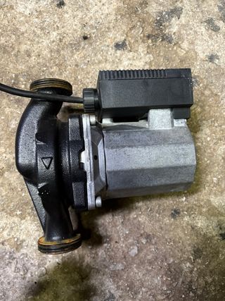 Bomba Wilo Daikin Altherma TOP-RL25/8,5