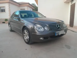 Mercedes-Benz Clase E 2004