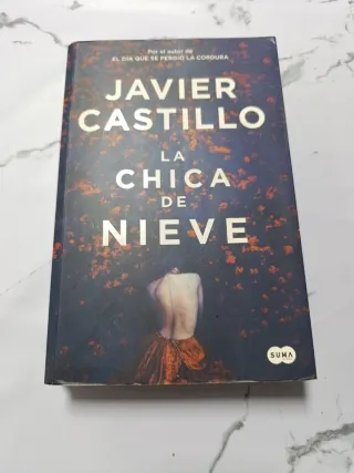 La chica de nieve / The Snow Girl (Spanish Edit...