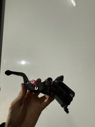 Maneta con bomba de freno moto