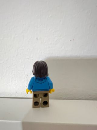 Personaggio Lego con felpa blu