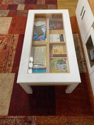 Tavolo da salotto in legno e vetro