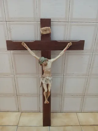 Crucifixo Jesus Cristo Madeira Cerâmica