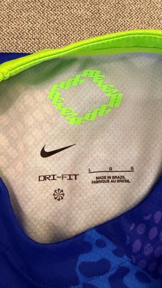 Camiseta Nike Brasil Dri-FIT (Talla L) – Azul