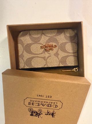Monedero Coach Beige y Marrón