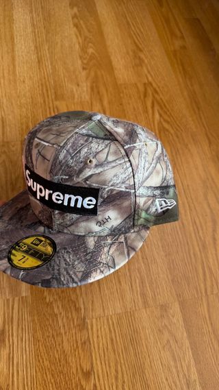 Gorra Supreme x New Era Cáncer Mama