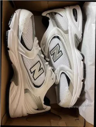 New Balance 530 Blanco Plata Marino 39.5