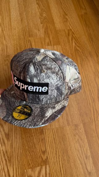 Gorra Supreme x New Era Cáncer Mama