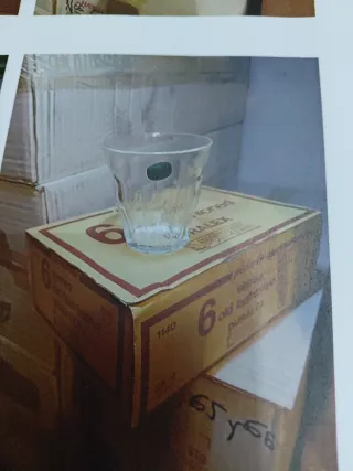 Vasos de vidrio transparentes