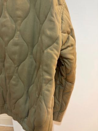 Chaqueta acolchada verde militar