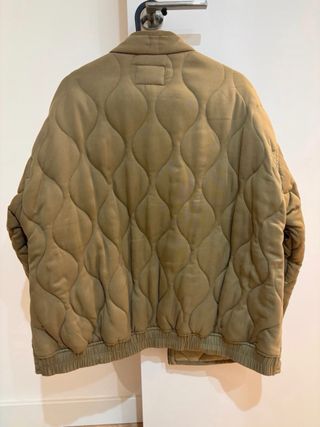 Chaqueta acolchada verde militar