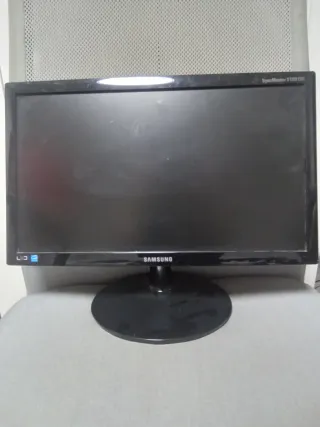 Monitor Samsung SyncMaster S19B150