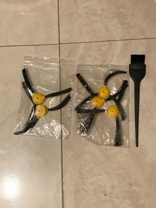 Aspiradora Robot Haier Roja