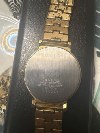 Reloj Carvel Bañado en Oro con Diamante