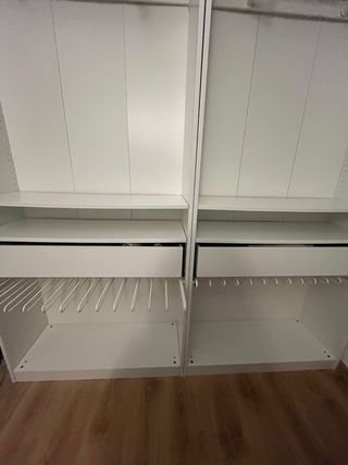 3 módulos armario IKEA PAX. Ideal vestidor complet