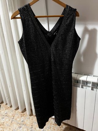 Vestido fiesta negro con brillo
