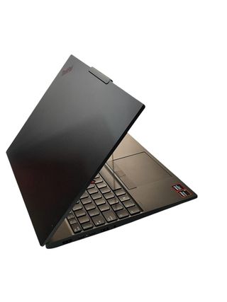 PORTATIL LENOVO THINKPAD E16 GEN3 512GB/16GB RAM/AMD RYZEN 5 230W + CAJA