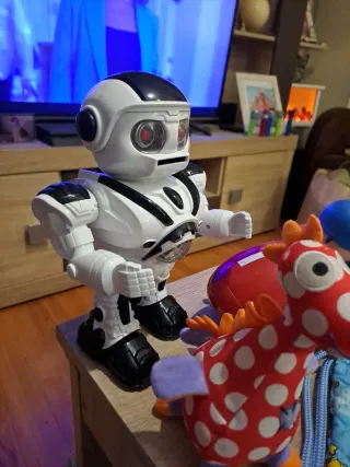 Lote Juguetes Niño Robot Coche Peluche y b