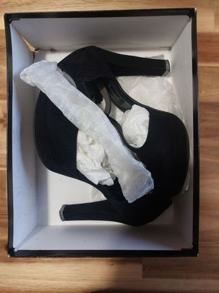 Scarpe decolletè nere finto camoscio tacco fibbia