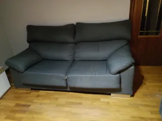 Sofá 3 plazas gris tela