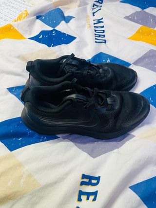 Tenis Nike Negro Talla 36.5 Poco Uso