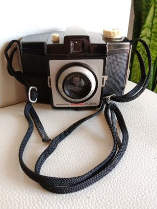 Cámara Kodak Brownie Cresta 3