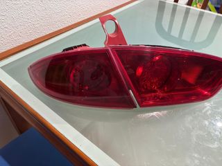 4 Pilotos Traseros Seat Leon MK2 2010