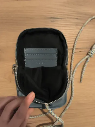 Bolsito Parfois gris