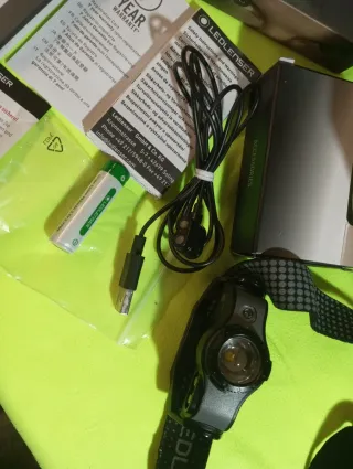 Linterna LEDLENSER MH5 400 lúmenes