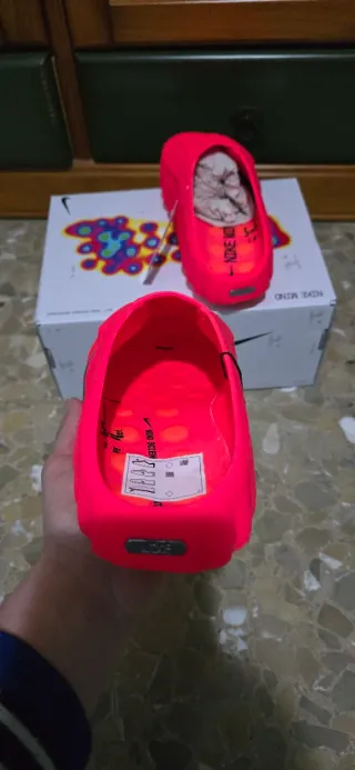 Nike Mind 001 slide