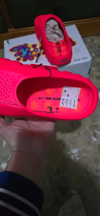 Nike Mind 001 slide