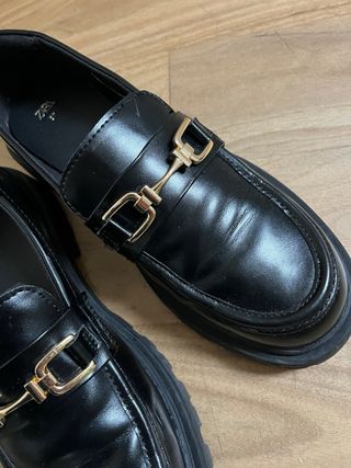 Mocasines Zara hebilla dorada T37
