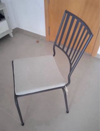 4 Sillas de forja con cojines
