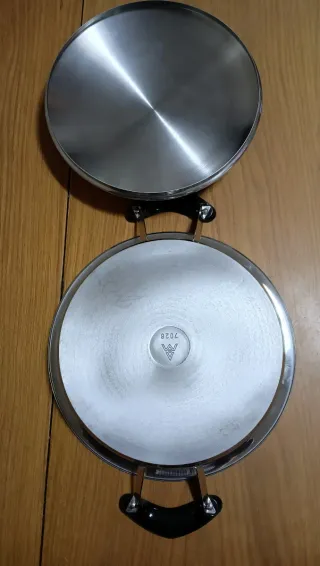 Cazuela AMC 24 x 6 cm  COMO NUEVA