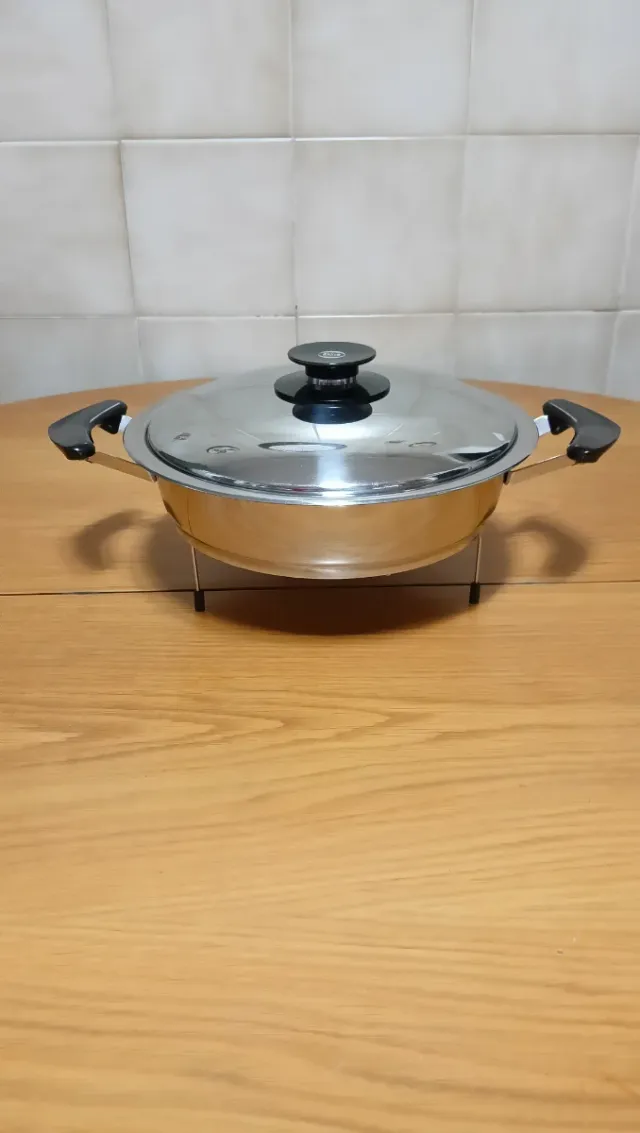 Cazuela AMC 24 x 6 cm                   A ESTRENAR