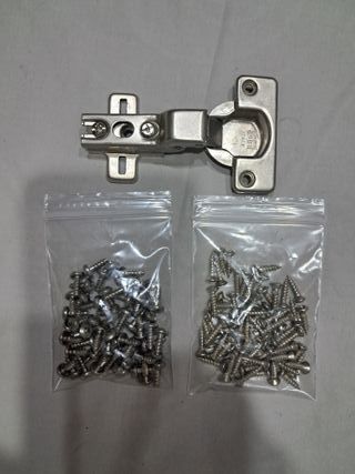 Bisagras para muebles de cocina