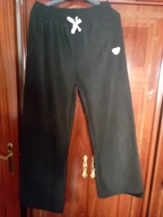 Pantalones negros anchos