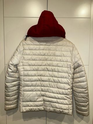 Cazadora Helly Hansen Blanca y Roja