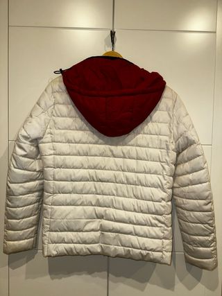 Cazadora Helly Hansen Blanca y Roja