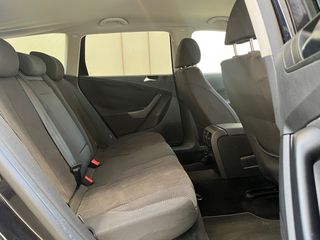 Volkswagen Passat 2010