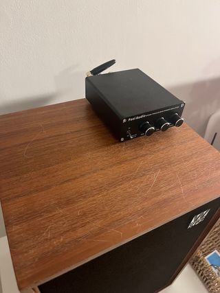 Altavoces Wharfedale Denton 2XP + Amplificador