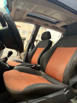 Despiece Opel Zafira B 1.9 CDTI 7 PLAZAS  2007