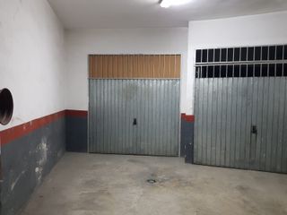 Cochera cerrada, esquina Av. Europa-Lope de Vega