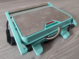 Plancha Grill Sandwichera Turquesa